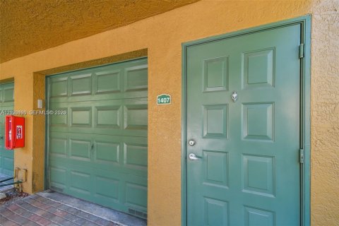 Touwnhouse à vendre à Aventura, Floride: 1 chambre, 79.8 m2 № 2407842 - photo 6