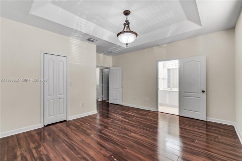 Townhouse in Miami, Florida 3 bedrooms, 168.34 sq.m. № 2031800 - photo 20