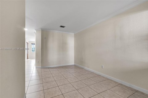 Townhouse in Miami, Florida 3 bedrooms, 168.34 sq.m. № 2031800 - photo 6