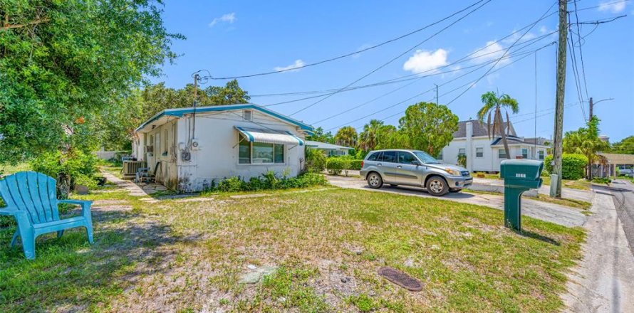 Villa ou maison à Clearwater, Floride 3 chambres, 92.16 m2 № 1857739