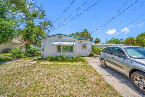 Villa ou maison à vendre à Clearwater, Floride: 3 chambres, 92.16 m2 № 1857739 - photo 2