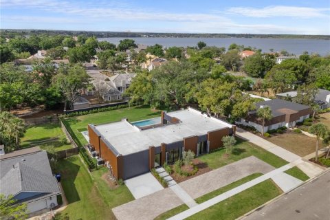Casa en alquiler en Orlando, Florida, 4 dormitorios, 370.4 m2 № 1898703 - foto 3