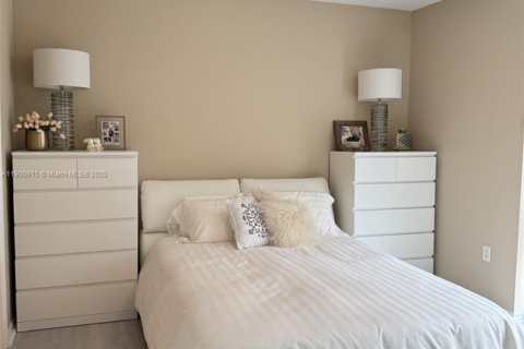 Купить кондоминиум в Форт-Лодердейл, Флорида 1 спальня, 76.18м2, № 1965855 - фото 8