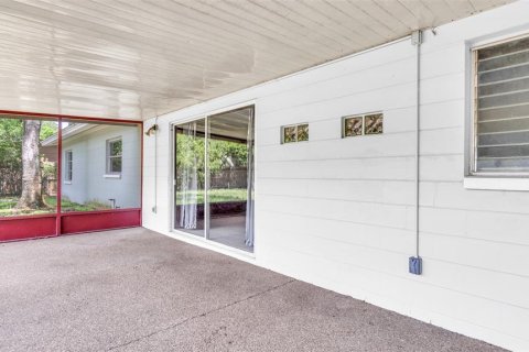 House in Saint Petersburg, Florida 3 bedrooms, 137.87 sq.m. № 1869349 - photo 23