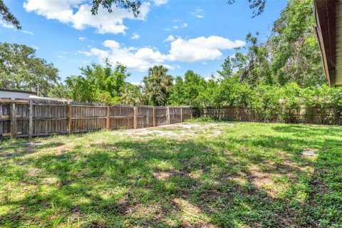 House in Saint Petersburg, Florida 3 bedrooms, 137.87 sq.m. № 1869349 - photo 25