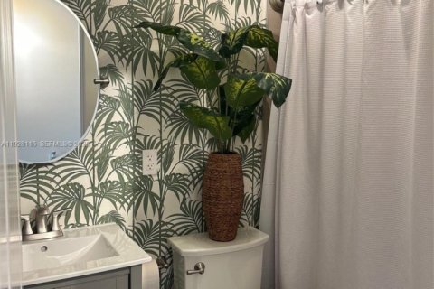 House in Key Largo, Florida 2 bedrooms, 99.22 sq.m. № 1988280 - photo 6