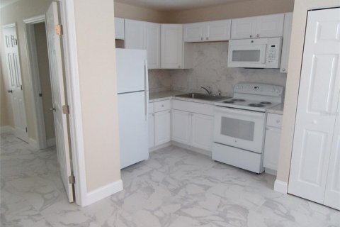 Studio in Madeira Beach, Florida № 1808763 - photo 25
