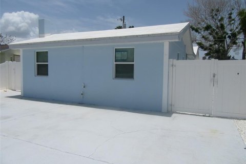 Studio in Madeira Beach, Florida № 1808763 - photo 2
