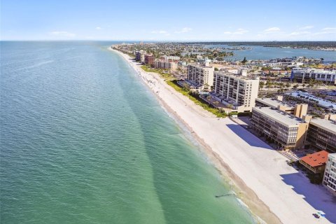 Studio in Madeira Beach, Florida № 1808763 - photo 11