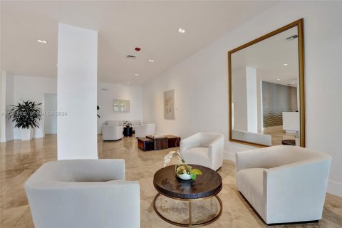 Copropriété à louer à Hollywood, Floride: 2 chambres, 111.48 m2 № 2153215 - photo 6