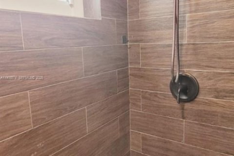 Copropriété à louer à Hollywood, Floride: 2 chambres, 80.82 m2 № 1964335 - photo 30