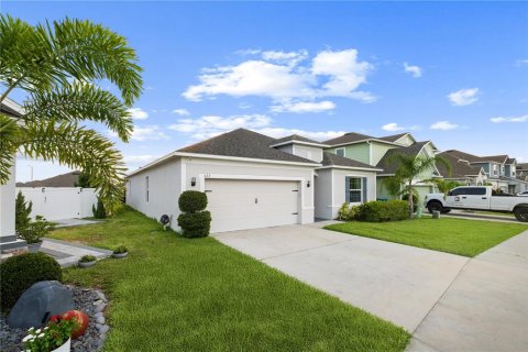 House in Davenport, Florida 4 bedrooms, 202.71 sq.m. № 1754949 - photo 5