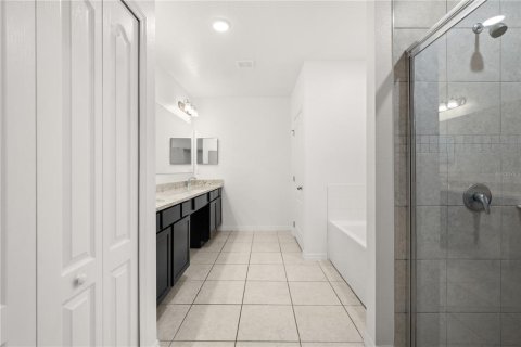House in Davenport, Florida 4 bedrooms, 202.71 sq.m. № 1754949 - photo 24