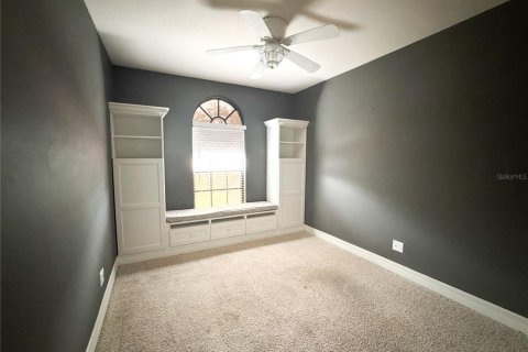 Casa en alquiler en Tampa, Florida, 5 dormitorios, 281.49 m2 № 1774820 - foto 3