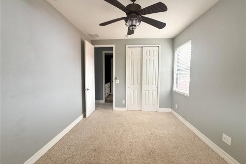 Casa en alquiler en Tampa, Florida, 5 dormitorios, 281.49 m2 № 1774820 - foto 2