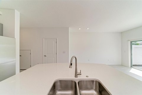 Townhouse in Nokomis, Florida 3 bedrooms, 130.71 sq.m. № 2386108 - photo 19