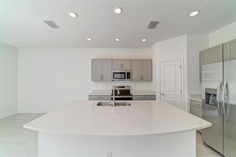 Townhouse in Nokomis, Florida 3 bedrooms, 130.71 sq.m. № 2386108 - photo 14