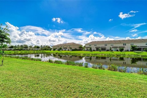 Townhouse in Nokomis, Florida 3 bedrooms, 130.71 sq.m. № 2386108 - photo 25