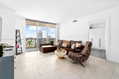 Condo in Hallandale Beach, Florida, 3 bedrooms  № 1770832 - photo 5