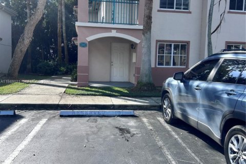 Снять в аренду кондоминиум в Хомстед, Флорида 3 спальни, 102.1м2, № 2004629 - фото 4