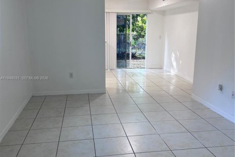 Снять в аренду кондоминиум в Хомстед, Флорида 3 спальни, 102.1м2, № 2004629 - фото 13