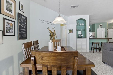 Condo in Kissimmee, Florida, 2 bedrooms  № 1883919 - photo 9