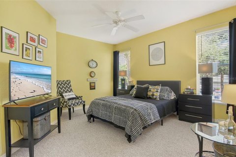 Condo in Kissimmee, Florida, 2 bedrooms  № 1883919 - photo 12
