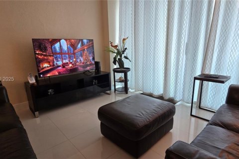 Снять в аренду кондоминиум в Холливуд, Флорида 2 спальни, 109.44м2, № 2152433 - фото 11