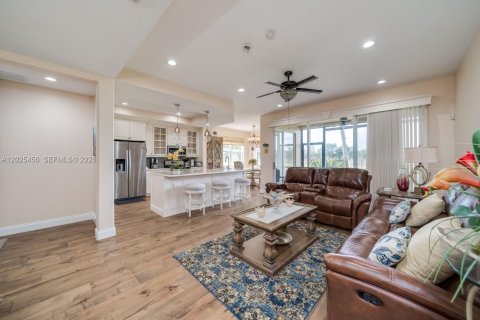 Townhouse in Parkland, Florida 3 bedrooms, 130.16 sq.m. № 2083616 - photo 9