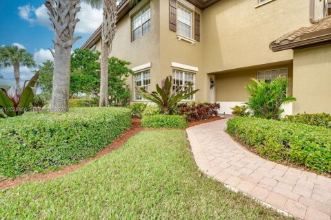 Townhouse in Parkland, Florida 3 bedrooms, 130.16 sq.m. № 2083616 - photo 10