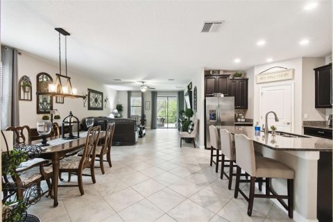 House in Land O' Lakes, Florida 3 bedrooms, 181.16 sq.m. № 1598508 - photo 22