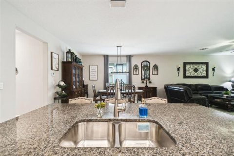 House in Land O' Lakes, Florida 3 bedrooms, 181.16 sq.m. № 1598508 - photo 25