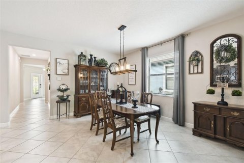 House in Land O' Lakes, Florida 3 bedrooms, 181.16 sq.m. № 1598508 - photo 28
