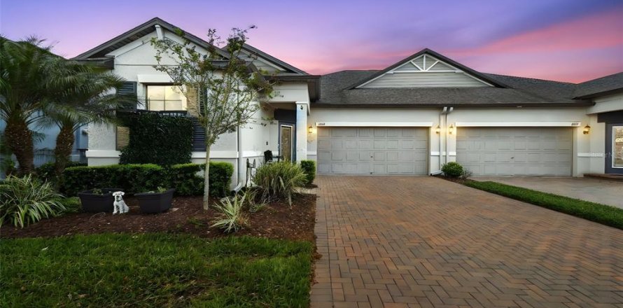 House in Land O' Lakes, Florida 3 bedrooms, 181.16 sq.m. № 1598508