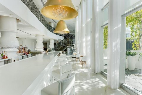 Condominio en venta en Miami Beach, Florida, 45.06 m2 № 1872574 - foto 4