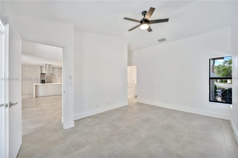 Condo in Coconut Creek, Florida, 2 bedrooms  № 2044430 - photo 25