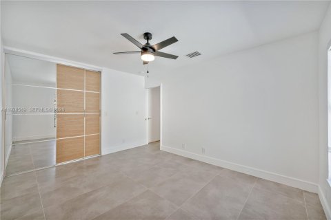 Condo in Coconut Creek, Florida, 2 bedrooms  № 2044430 - photo 23