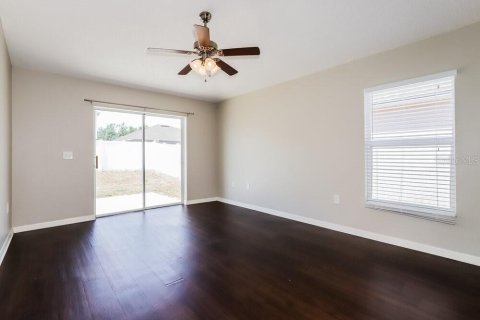 Villa ou maison à louer à Gibsonton, Floride: 3 chambres, 138.15 m2 № 2436782 - photo 6