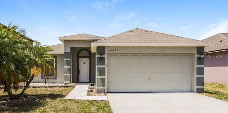 Villa ou maison à Gibsonton, Floride 3 chambres, 138.15 m2 № 2436782