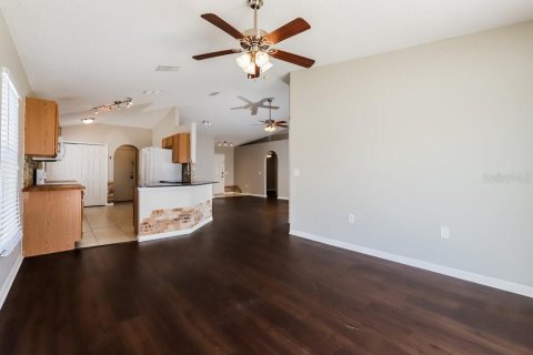 Villa ou maison à louer à Gibsonton, Floride: 3 chambres, 138.15 m2 № 2436782 - photo 7