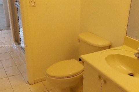 Купить кондоминиум в Дорал, Флорида 2 спальни, 103.59м2, № 1929377 - фото 10