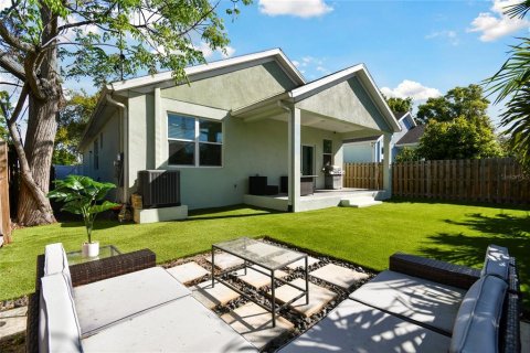 Купить виллу или дом в Сент-Питерсберг, Флорида 6 комнат, 147.71м2, № 1590423 - фото 20