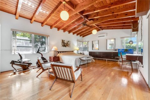 Casa en venta en Coral Gables, Florida, 5 dormitorios, 241.45 m2 № 1945067 - foto 17