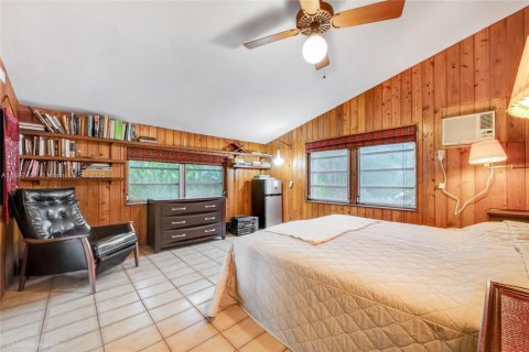 Casa en venta en Coral Gables, Florida, 5 dormitorios, 241.45 m2 № 1945067 - foto 20
