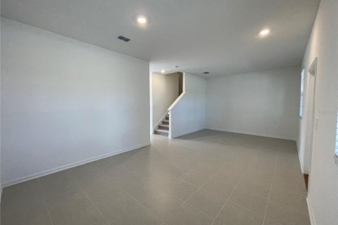 Townhouse in TOHOQUA in Kissimmee, Florida 3 bedrooms, 163.04 sq.m. № 1909385 - photo 6