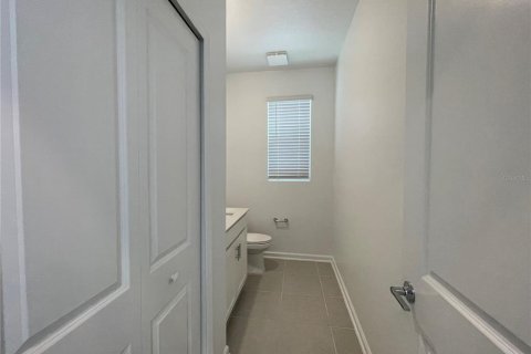 Townhouse in TOHOQUA in Kissimmee, Florida 3 bedrooms, 163.04 sq.m. № 1909385 - photo 7