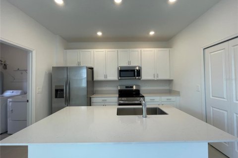 Townhouse in TOHOQUA in Kissimmee, Florida 3 bedrooms, 163.04 sq.m. № 1909385 - photo 12