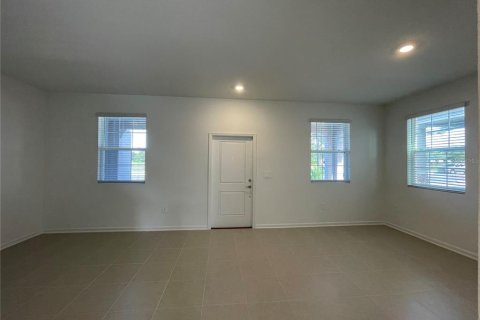Townhouse in TOHOQUA in Kissimmee, Florida 3 bedrooms, 163.04 sq.m. № 1909385 - photo 5