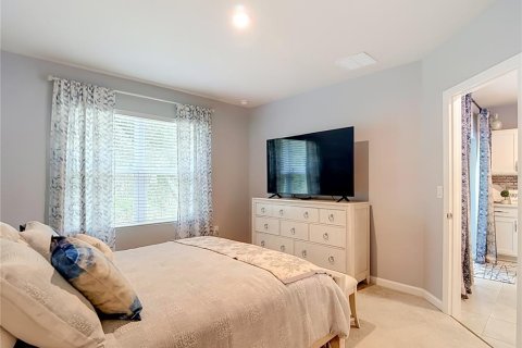 Townhouse in New Port Richey, Florida 3 bedrooms, 151.62 sq.m. № 2206782 - photo 20