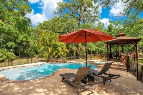 Casa en venta en Winter Springs, Florida, 4 dormitorios, 414.72 m2 № 2157764 - foto 2